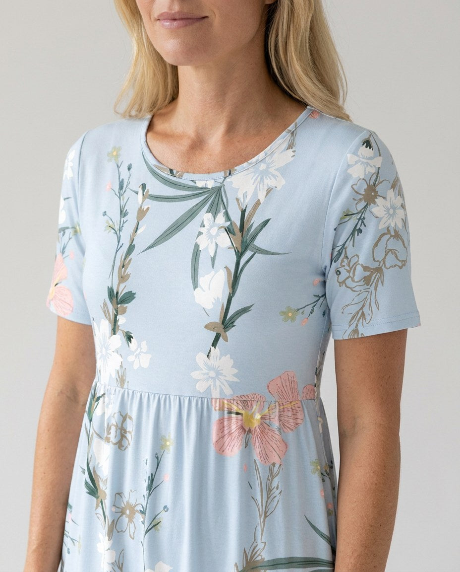 Floral A-Line Midi Dress with Short Sleeves and Gathered Silhouette